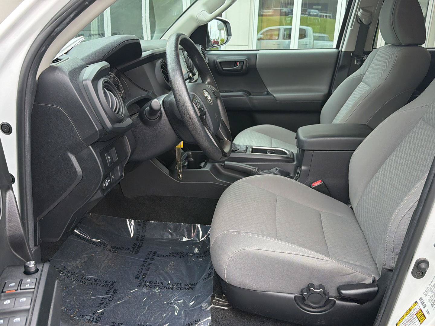 Used 2023 Toyota Tacoma SR AWD/4WD image 11
