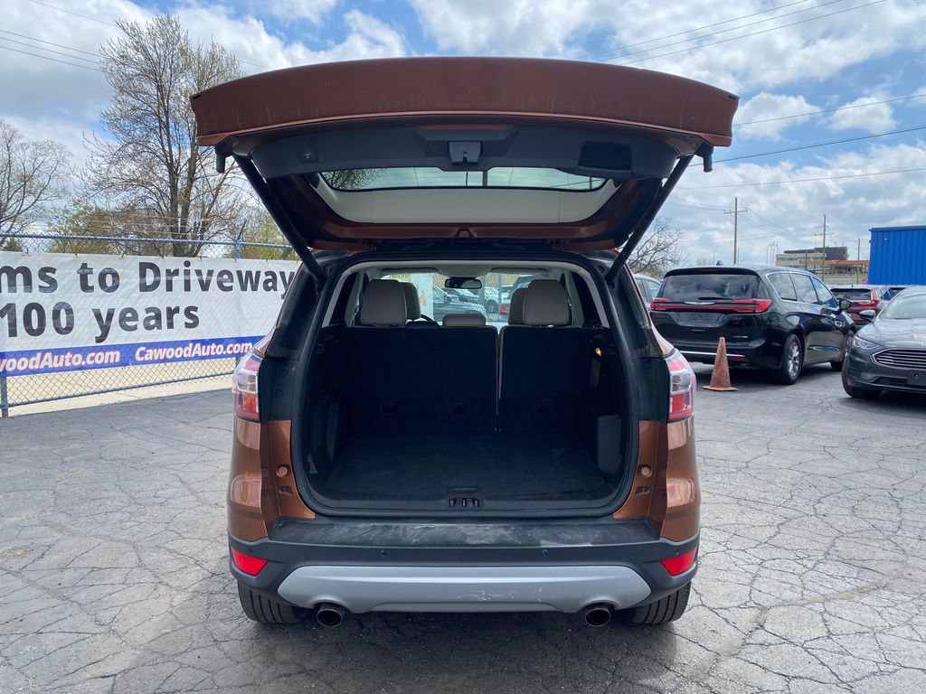 Used 2017 Ford Escape Titanium w/ Canadian Touring Package AWD/4WD image 4