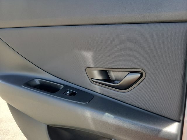 New 2026 Hyundai Elantra SEL Sport FWD image 23