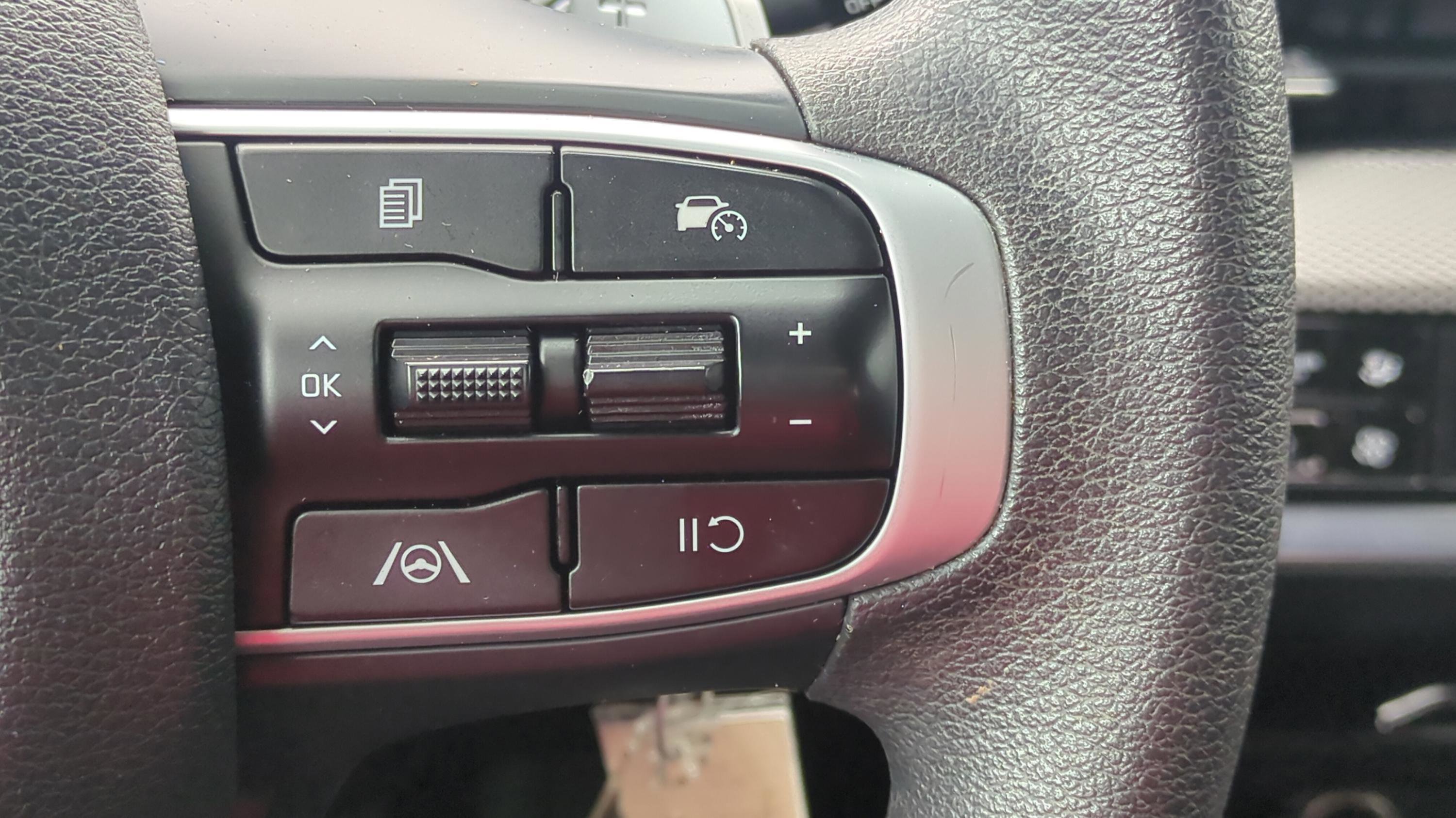 Certified 2023 Kia Sportage LX image 18