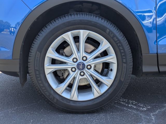 Used 2018 Ford Escape SE w/ SE Sync 3 Package FWD image 14