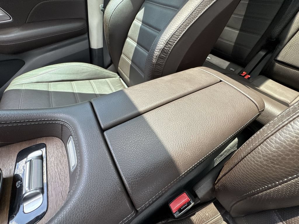 Used 2020 Mercedes-Benz GLS 450 4MATIC image 27