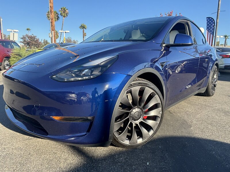 Used 2023 Tesla Model Y Performance AWD/4WD image 1