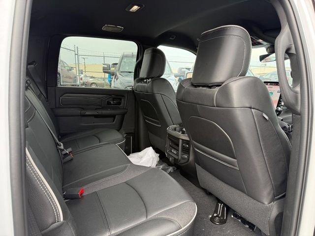 New 2025 RAM 2500 Limited AWD/4WD image 17