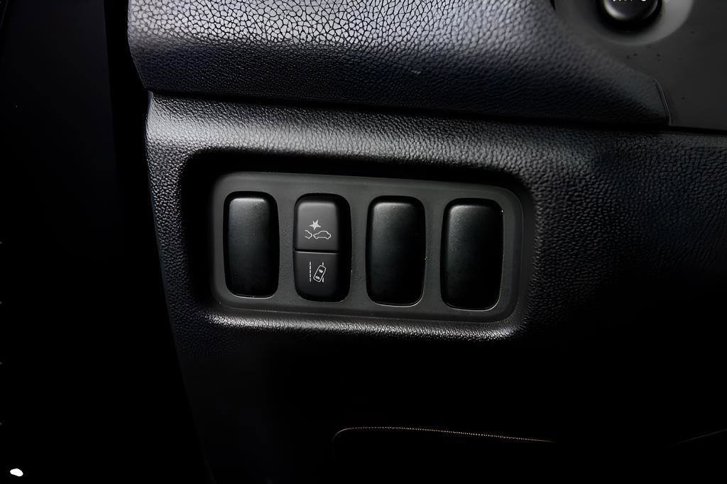 Used 2022 Mitsubishi Outlander Sport ES image 30