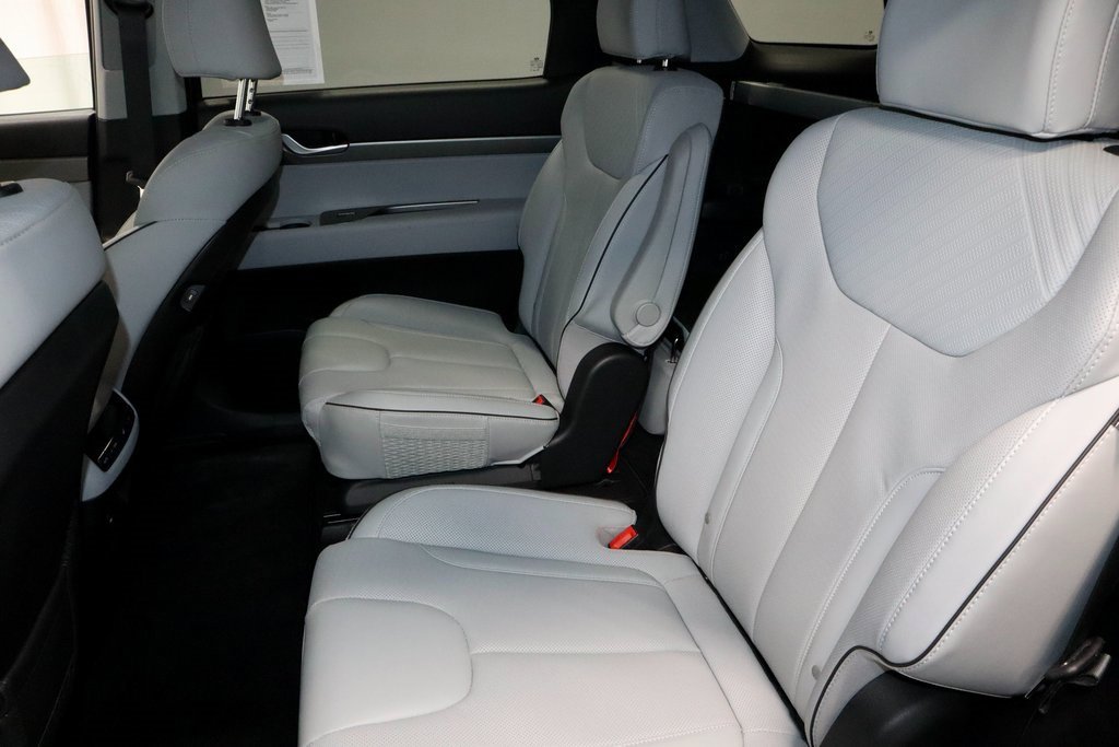 Used 2023 Hyundai Palisade SEL image 24
