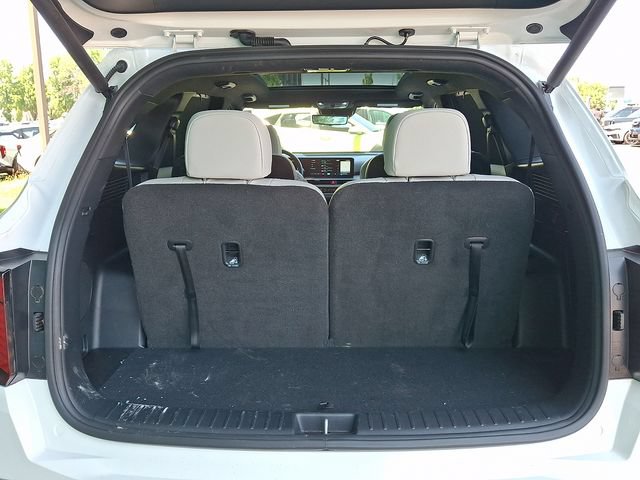 Certified 2025 Kia Sorento SX Prestige AWD/4WD image 28