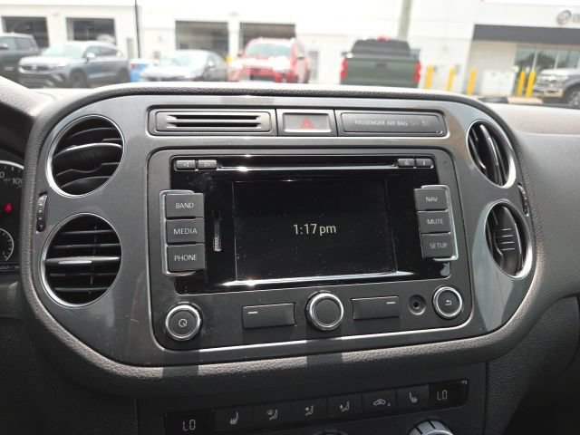 Used 2015 Volkswagen Tiguan R-Line FWD image 14