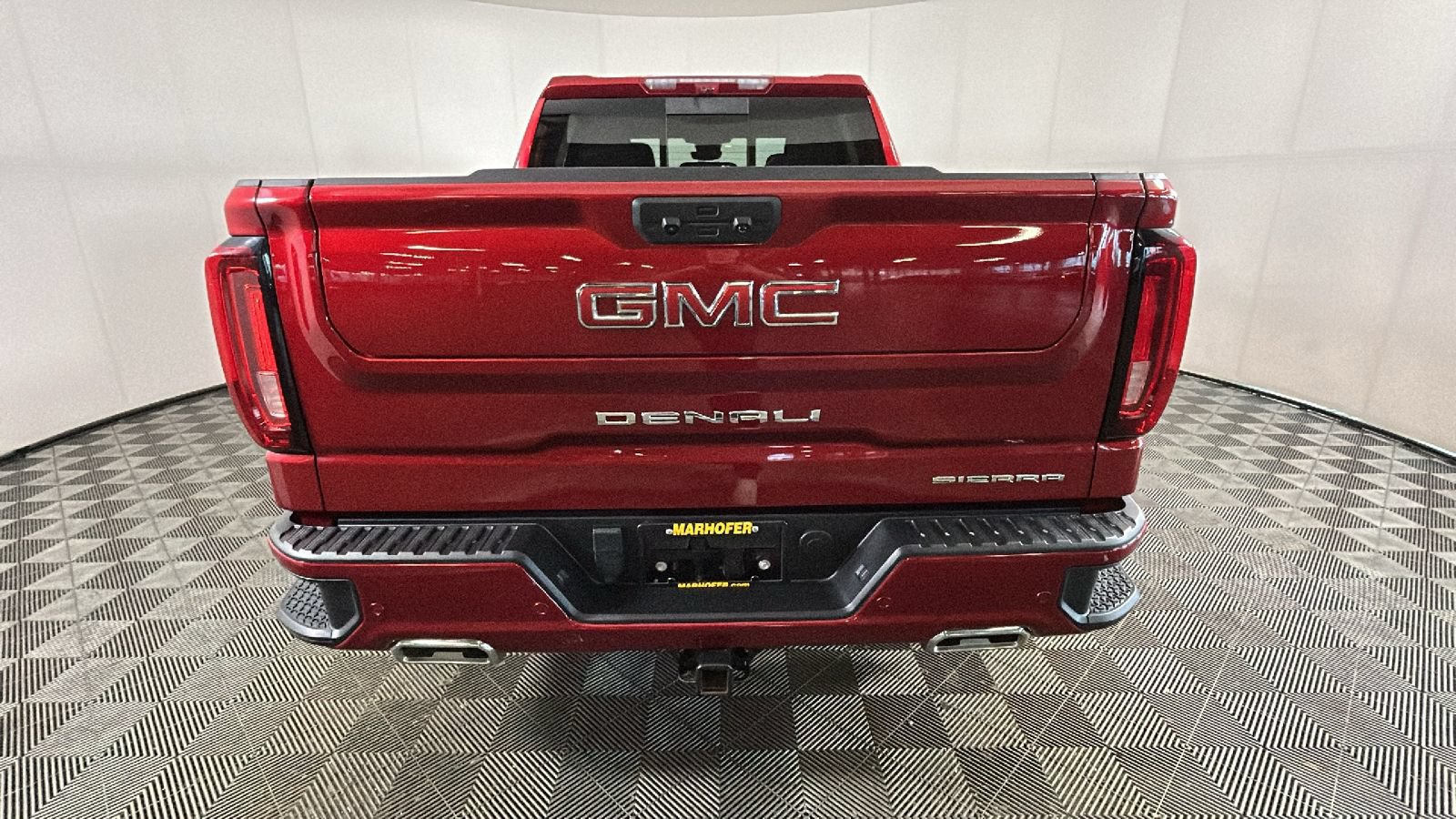 Used 2024 GMC Sierra 1500 Denali w/ Denali Reserve Package AWD/4WD image 4