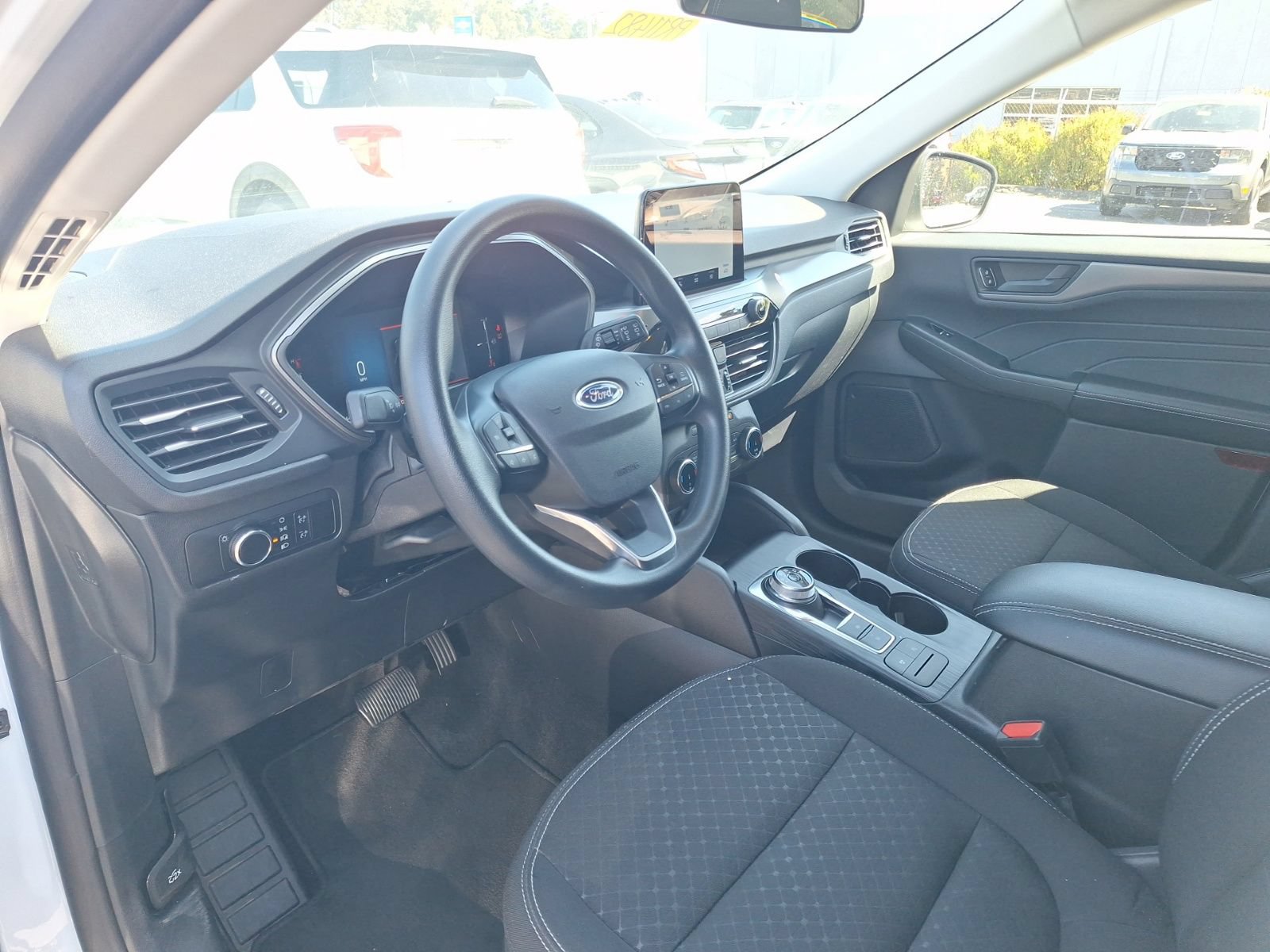 Used 2025 Ford Escape Active AWD/4WD image 10
