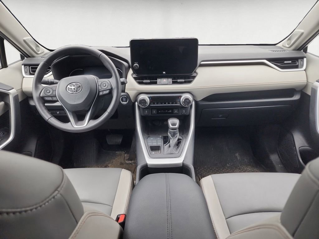 Used 2023 Toyota RAV4 XLE Premium AWD/4WD image 11