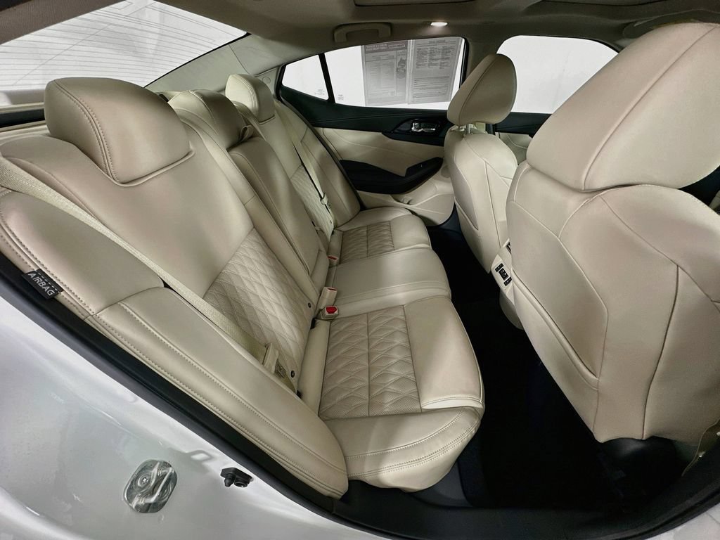 Certified 2023 Nissan Maxima Platinum w/ Sport Mat Group FWD image 36