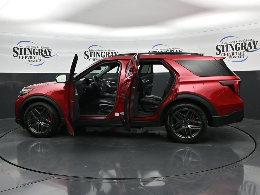 Used 2025 Ford Explorer ST w/ Sun And Sound Package RWD image 37
