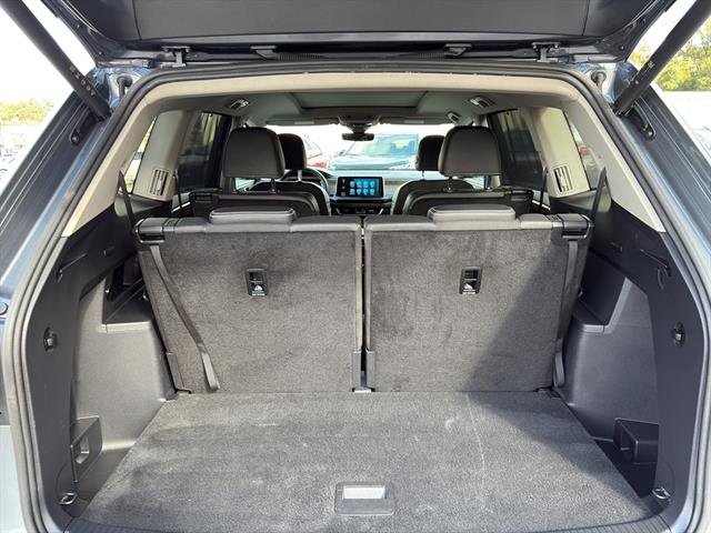 Certified 2025 Volkswagen Atlas SE w/ Panoramic Sunroof Package image 12