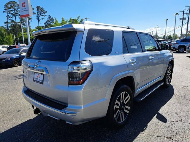 Used 2017 Toyota 4Runner Limited AWD/4WD image 8