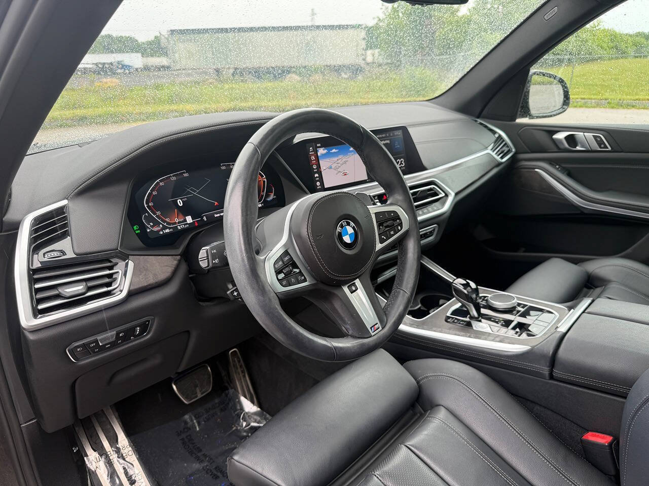 Used 2021 BMW X5 xDrive40i w/ M Sport Package AWD/4WD image 9