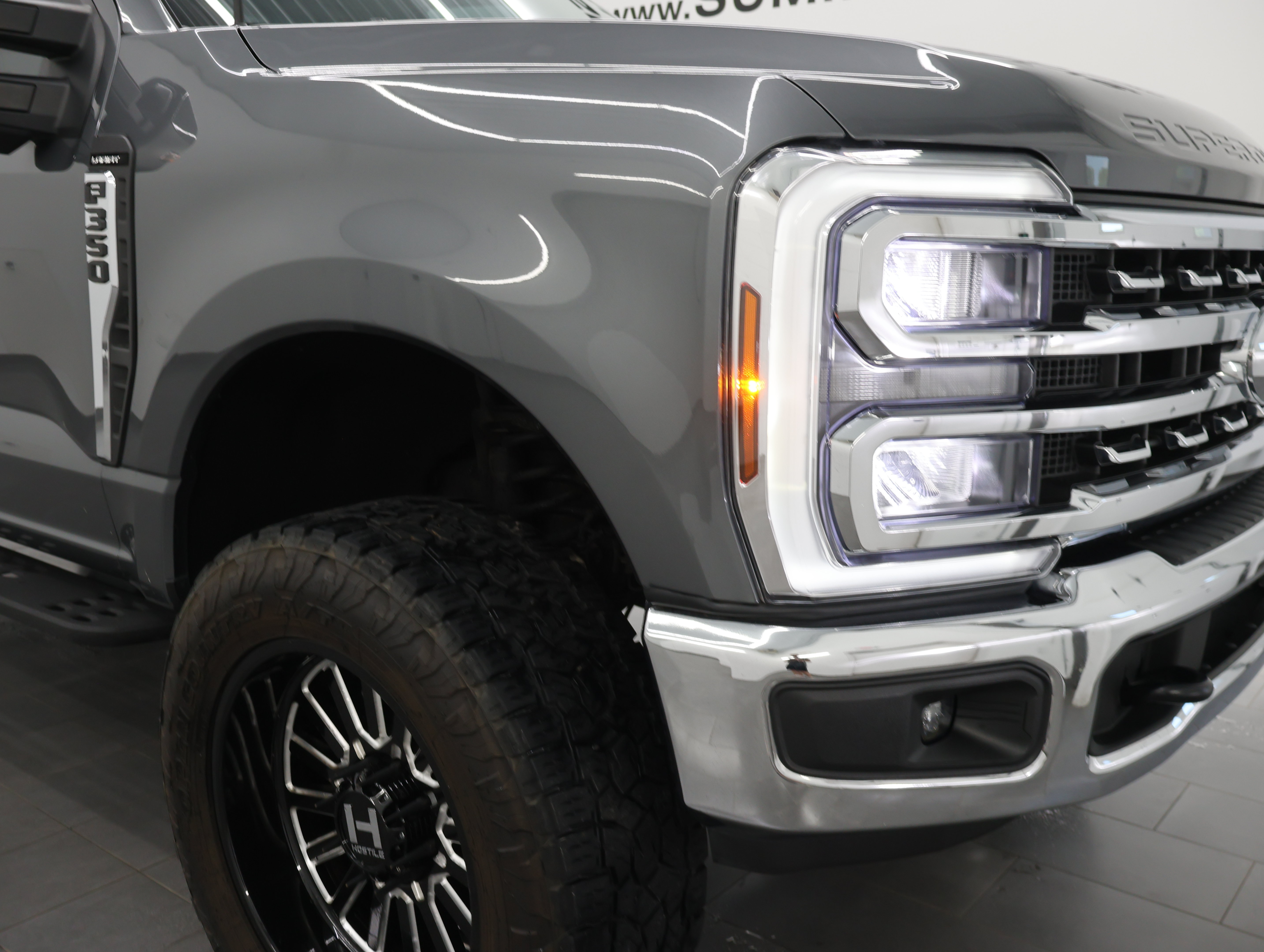 Used 2024 Ford F350 Lariat w/ Tremor Off-Road Package AWD/4WD image 26
