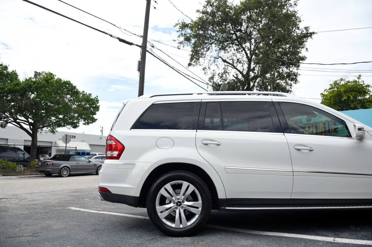 Used 2011 Mercedes-Benz GL 450 4MATIC image 30