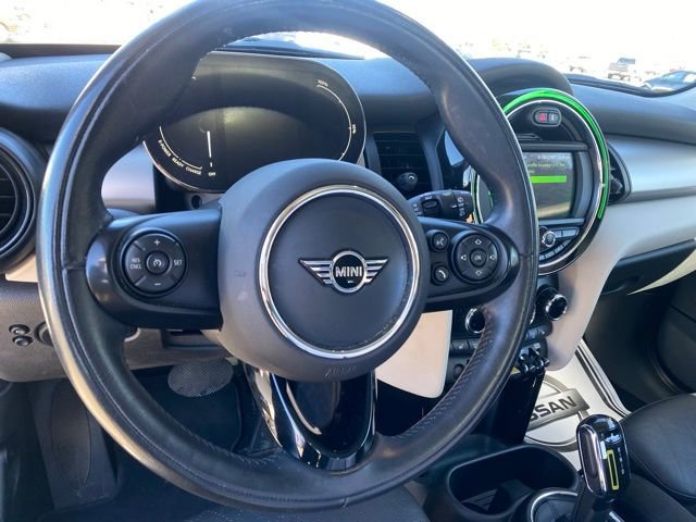 Used 2021 MINI Cooper SE w/ 6.5" Touchscreen Package image 12