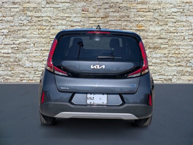 Used 2023 Kia Soul LX w/ LX Technology Package image 6