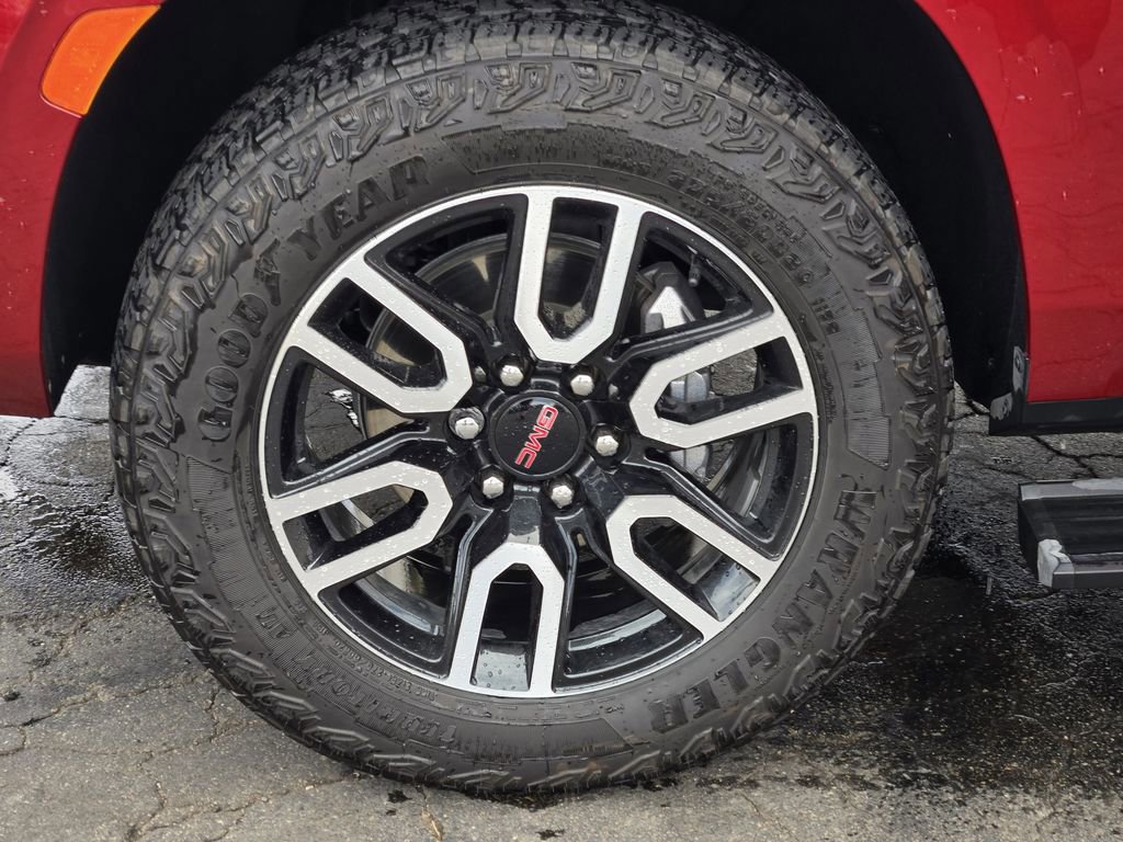 Certified 2024 GMC Yukon XL AT4 w/ Technology Package image 6