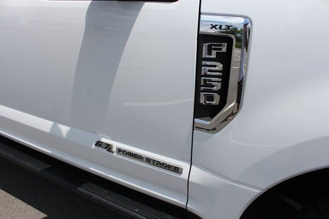 Used 2019 Ford F250 XLT w/ XLT Value Package image 6