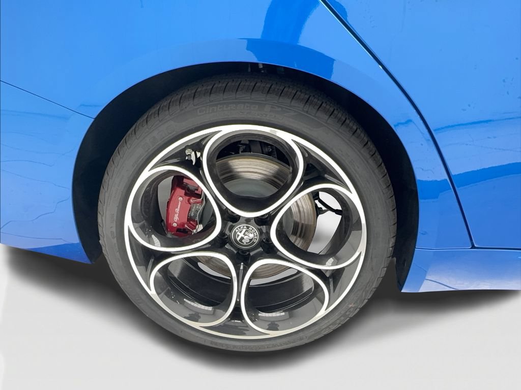 New 2026 Alfa Romeo Giulia w/ Driving Assist Package RWD image 16