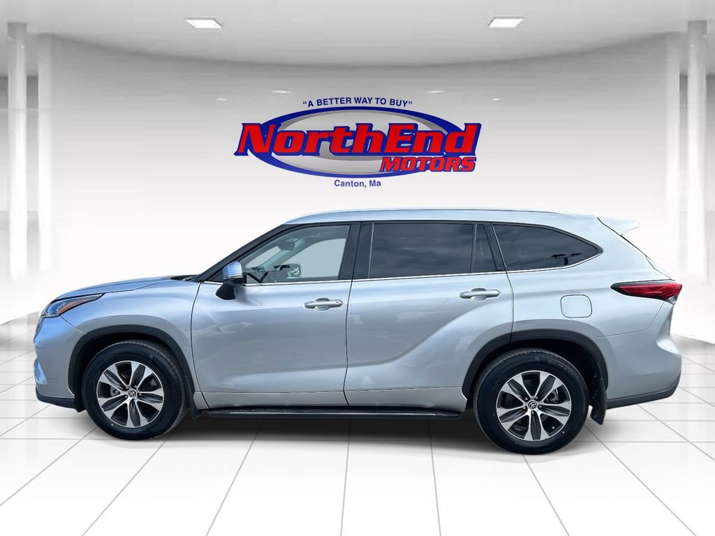Used 2020 Toyota Highlander XLE image 6