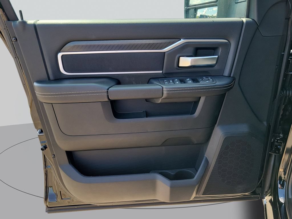 New 2026 RAM 3500 Big Horn AWD/4WD image 28