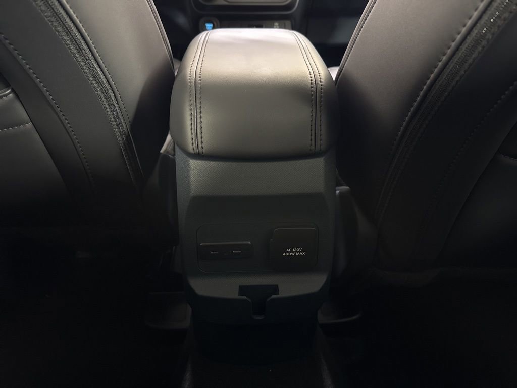 New 2025 Ford Maverick Lariat w/ Black Appearance Package image 32