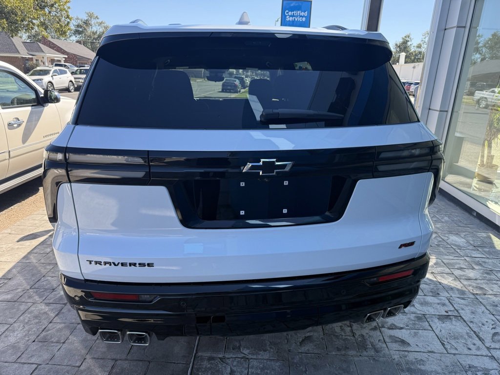 New 2026 Chevrolet Traverse RS w/ LPO, Floor Liner Package image 3