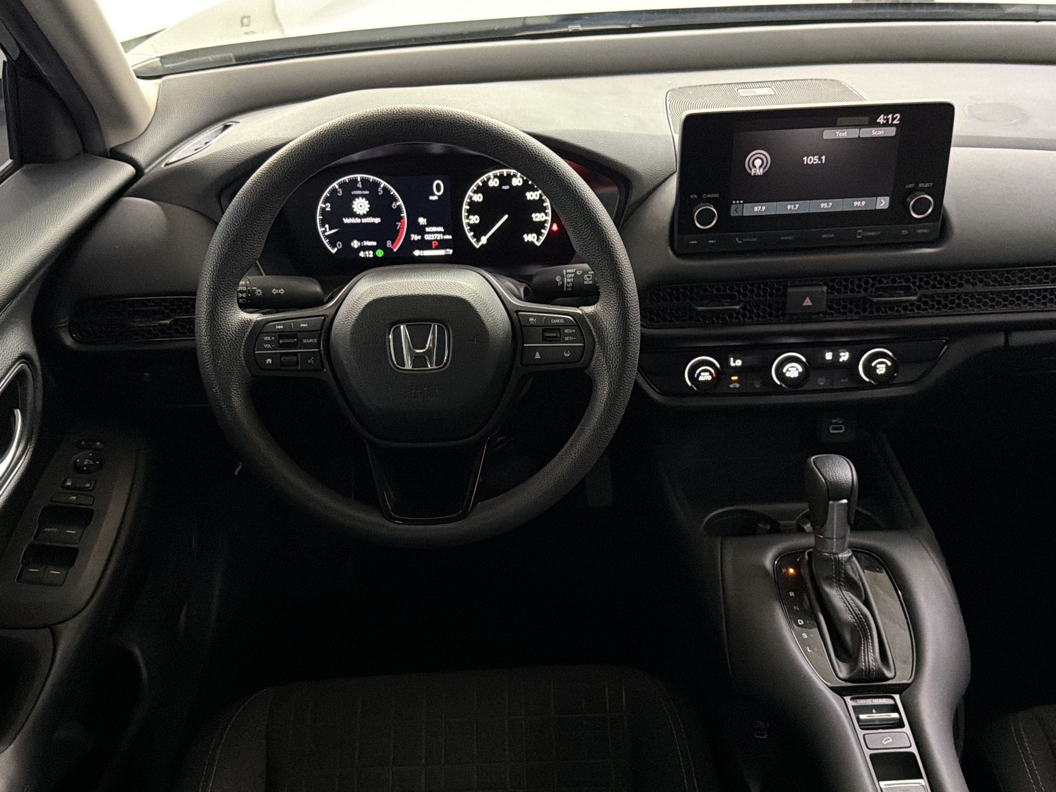 Certified 2025 Honda HR-V LX image 27