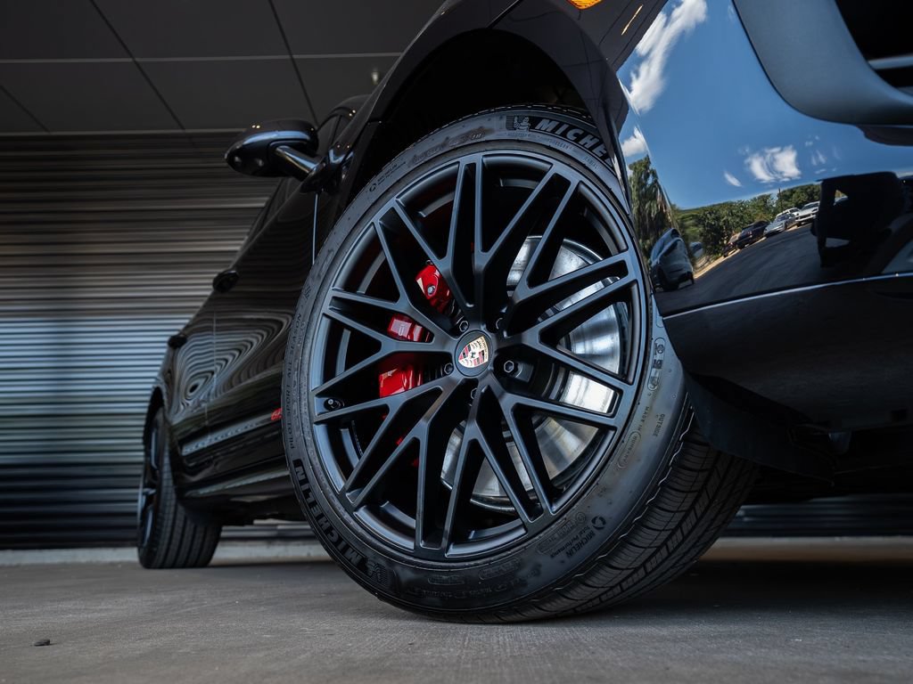 New 2026 Porsche Macan GTS AWD/4WD image 12