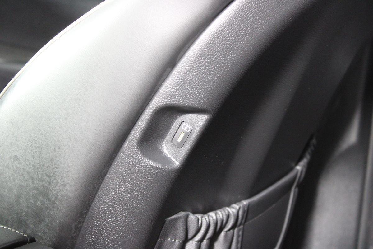Used 2025 Hyundai Palisade SEL FWD image 29