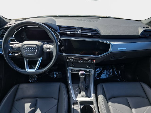 Used 2023 Audi Q3 2.0T Premium AWD/4WD image 10