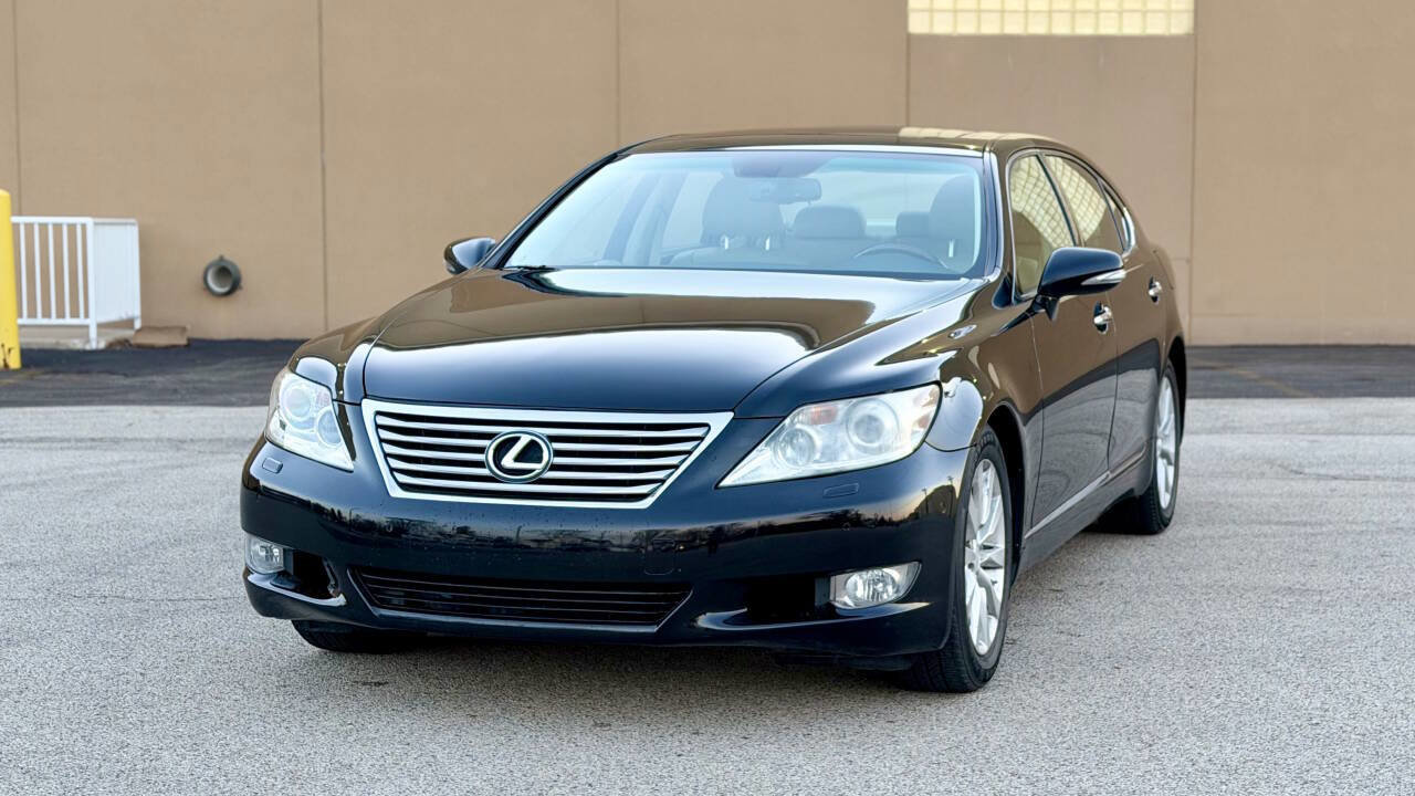 Used 2010 Lexus LS 460 L image 3
