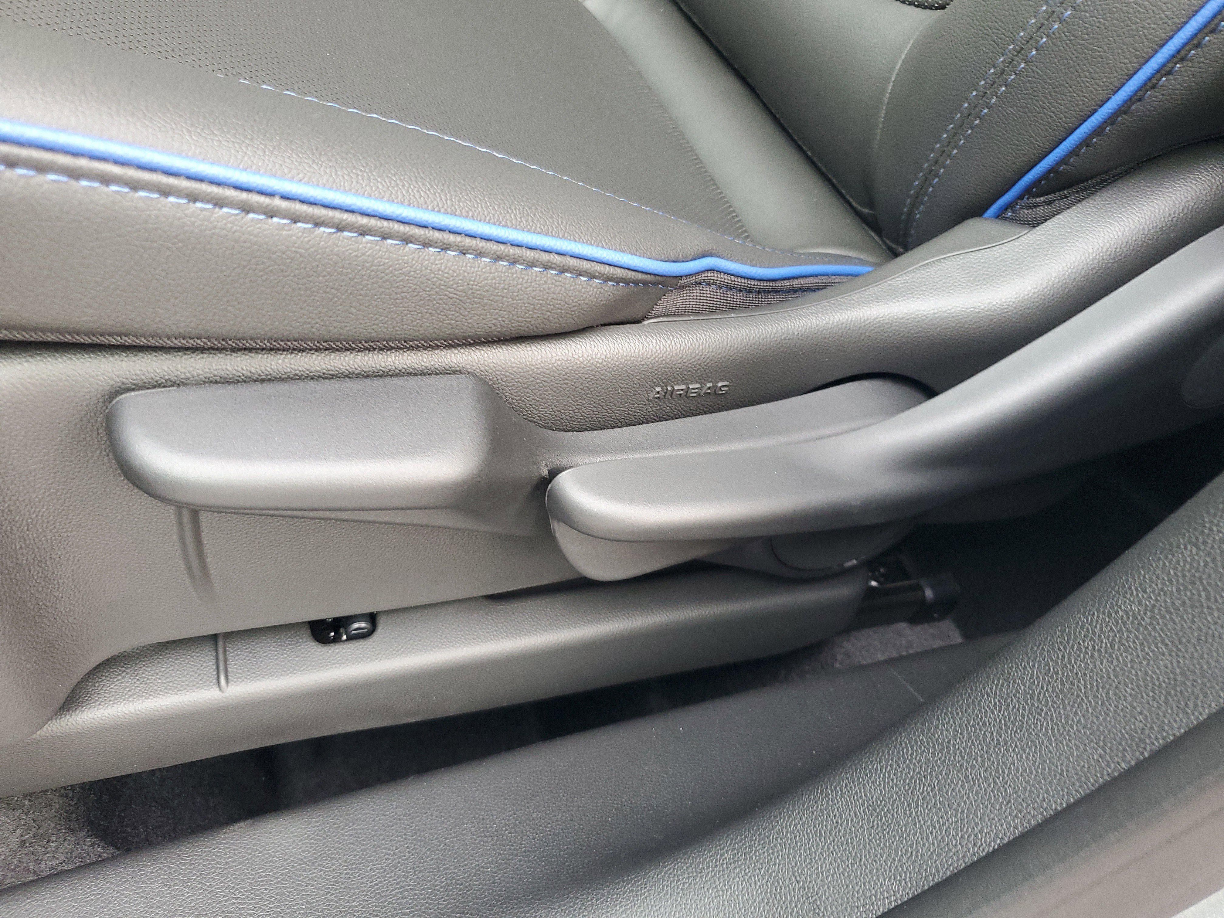 New 2026 Buick Encore GX Sport Touring image 19