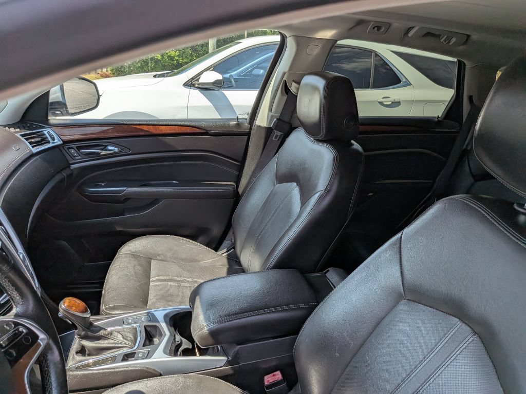 Used 2013 Cadillac SRX Luxury FWD image 16