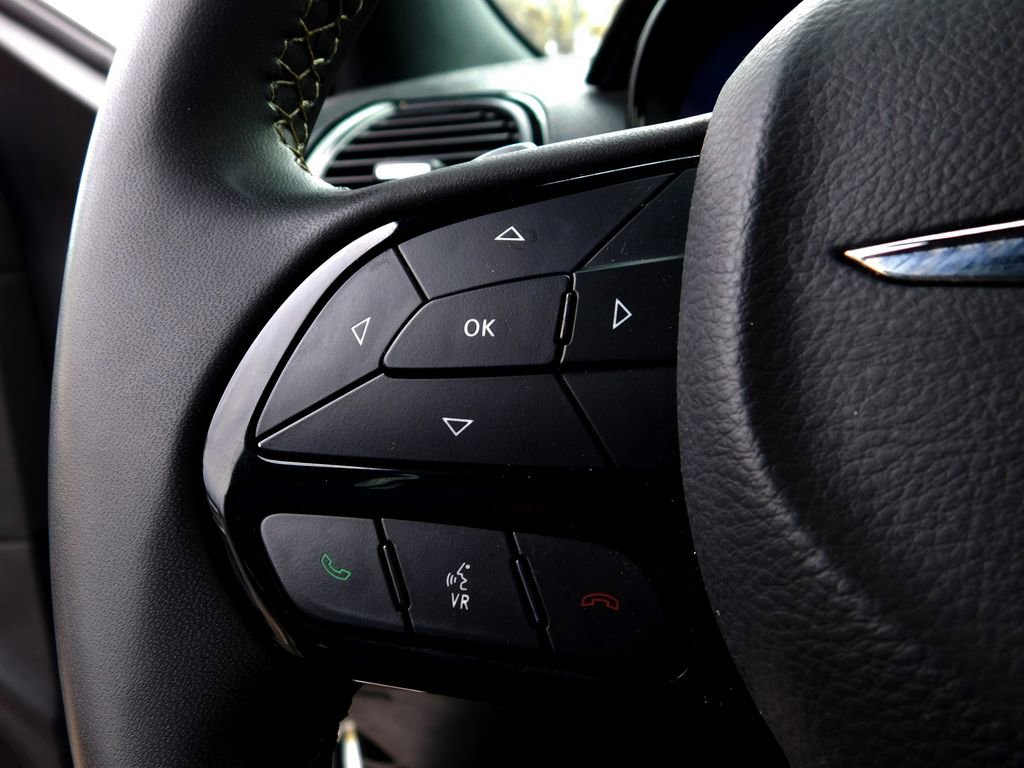 Used 2023 Chrysler 300 S image 21