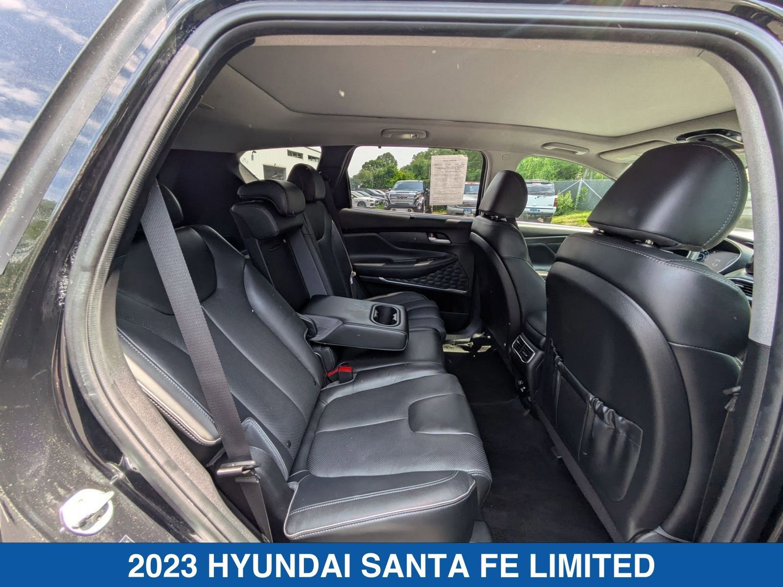 Used 2023 Hyundai Santa Fe Limited image 36