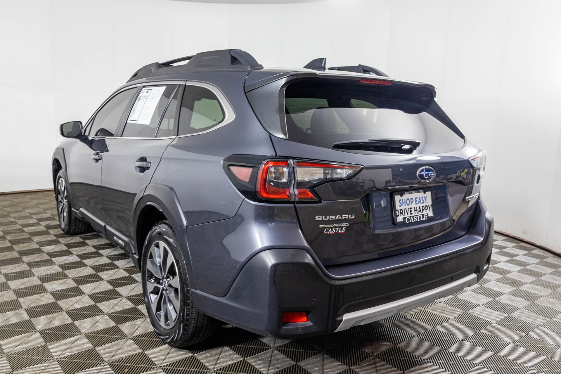 Used 2024 Subaru Outback Limited AWD/4WD image 17