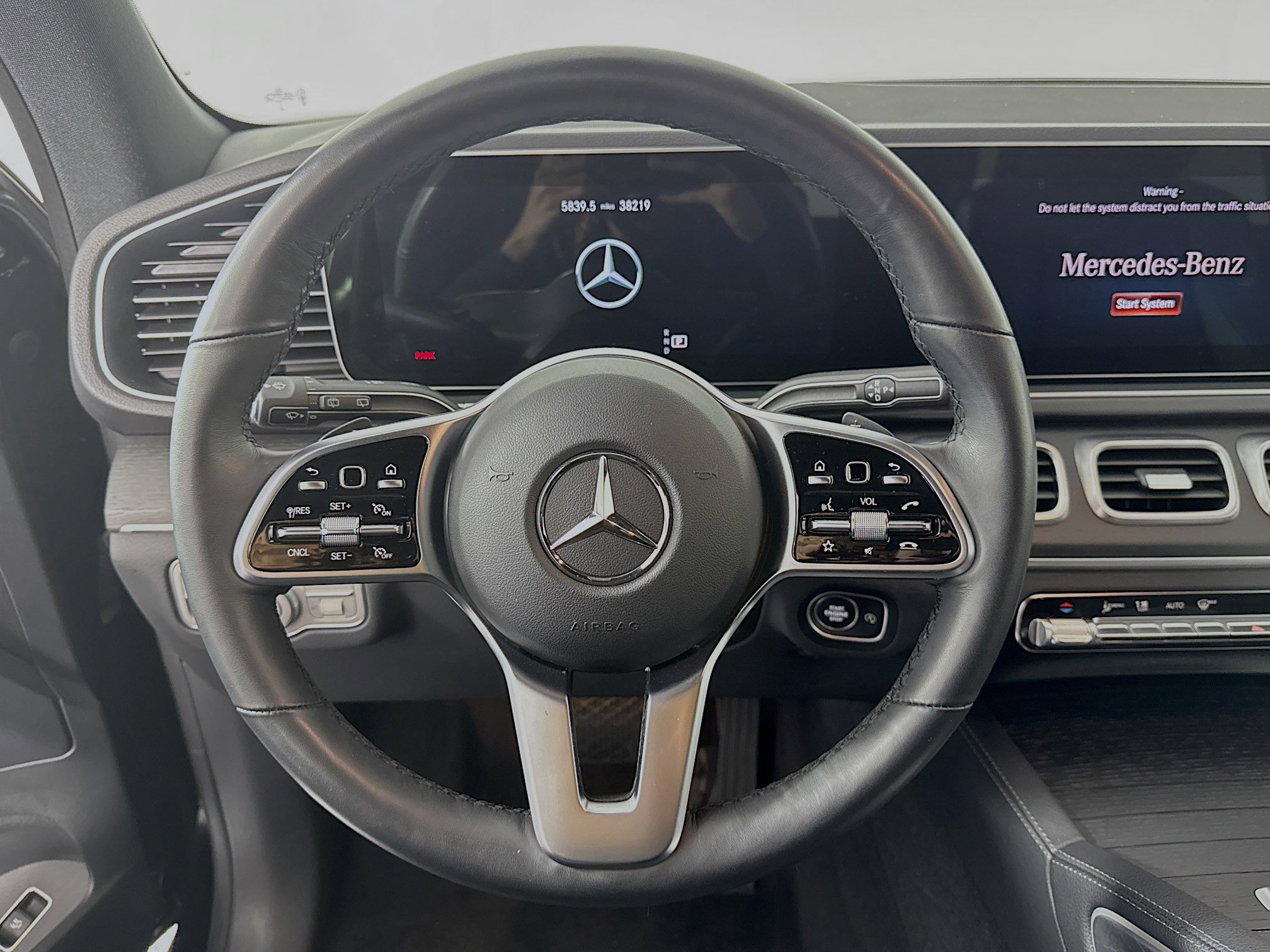 Used 2023 Mercedes-Benz GLE 350 4MATIC image 11