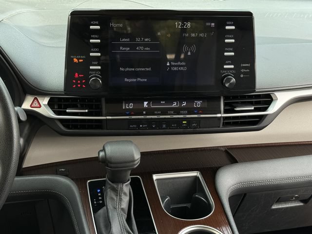 Certified 2023 Toyota Sienna LE FWD image 17