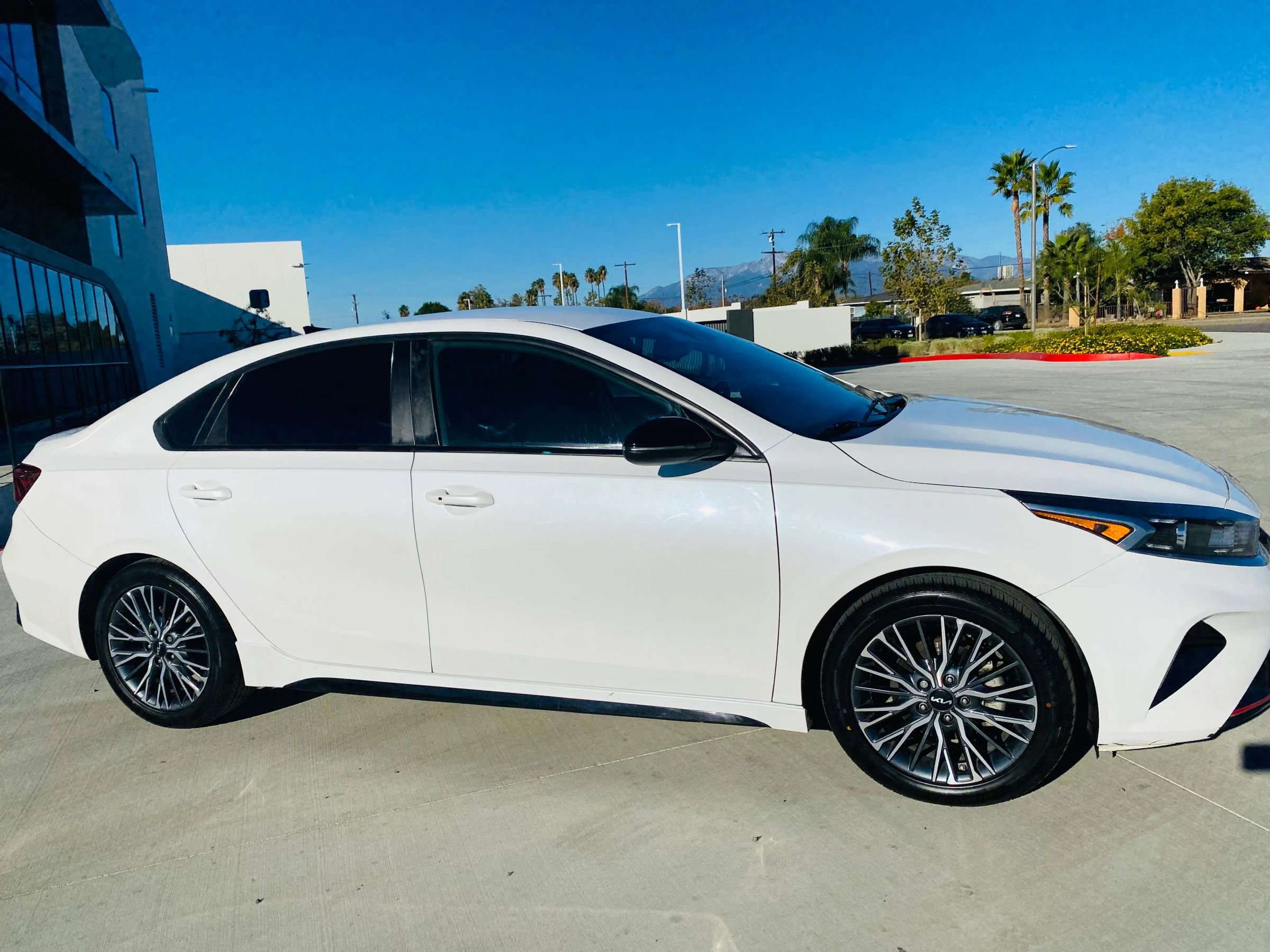 Used 2023 Kia Forte GT-Line image 6
