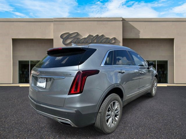Certified 2023 Cadillac XT5 Premium Luxury image 3