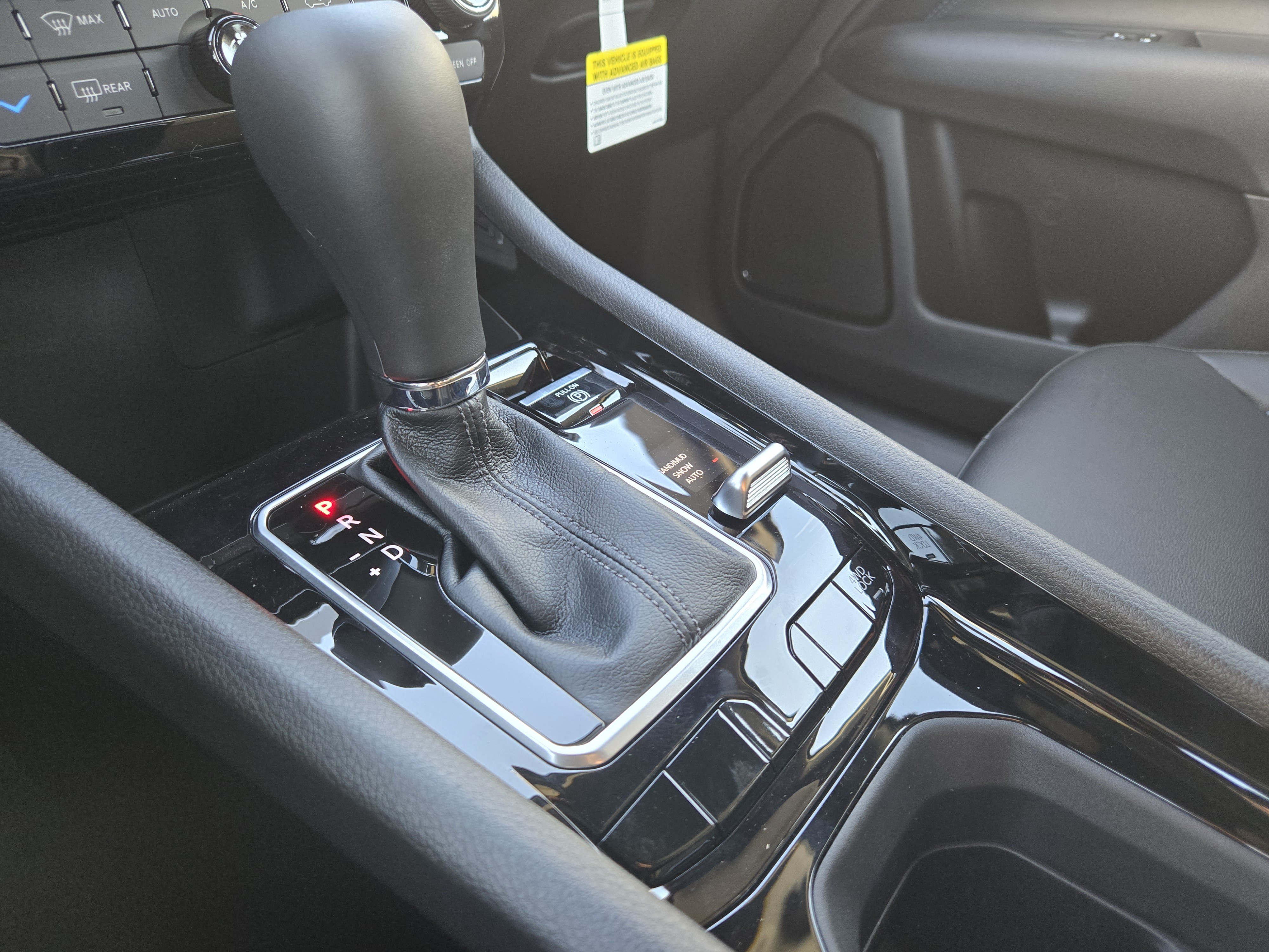 New 2026 Jeep Compass Latitude AWD/4WD image 17
