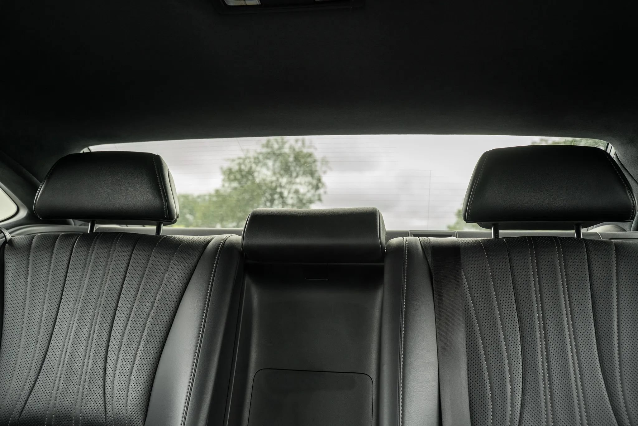 Used 2018 Lexus LS 500 AWD w/ Interior Upgrade Package image 39