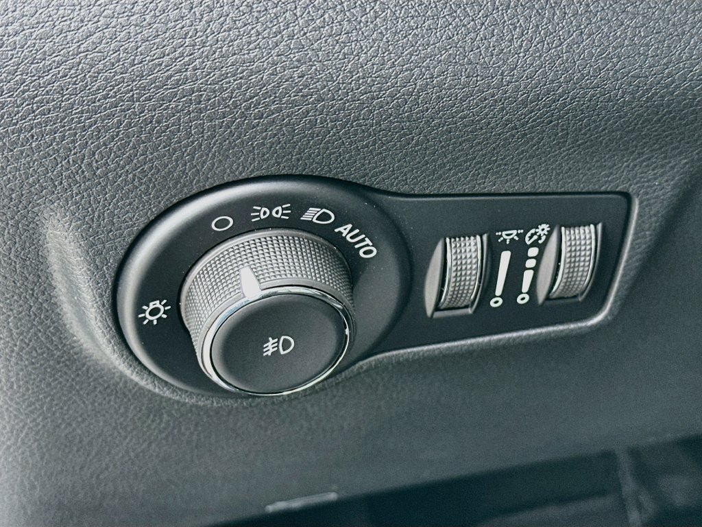 New 2026 Jeep Compass Limited AWD/4WD image 14