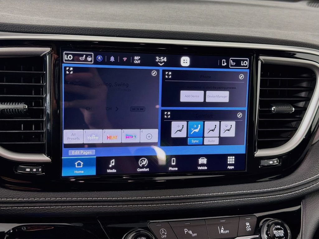 New 2027 Chrysler Pacifica Select AWD/4WD image 14