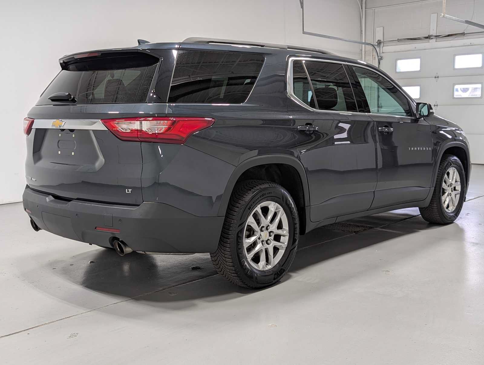 Used 2021 Chevrolet Traverse LT AWD/4WD image 8